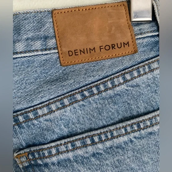 Denim Forum Aritzia The Claudia Baggy Short Size 26 Frayed Jean Shorts - Picture 3 of 7